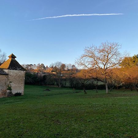 Au Lavoir Vinzelles Eksteriør billede